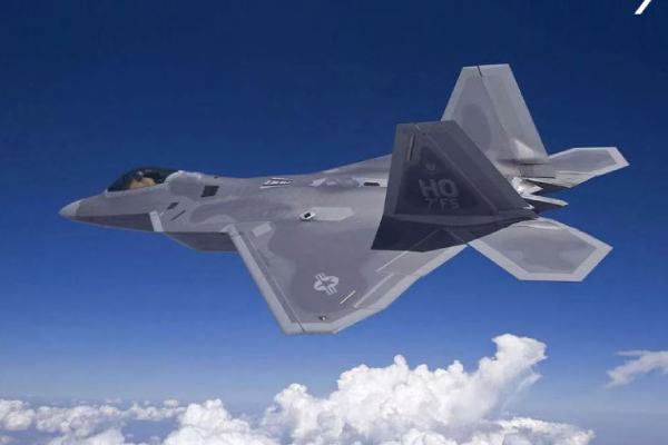 F-22猛禽：隐形王者的翱翔传奇与模型收藏价值